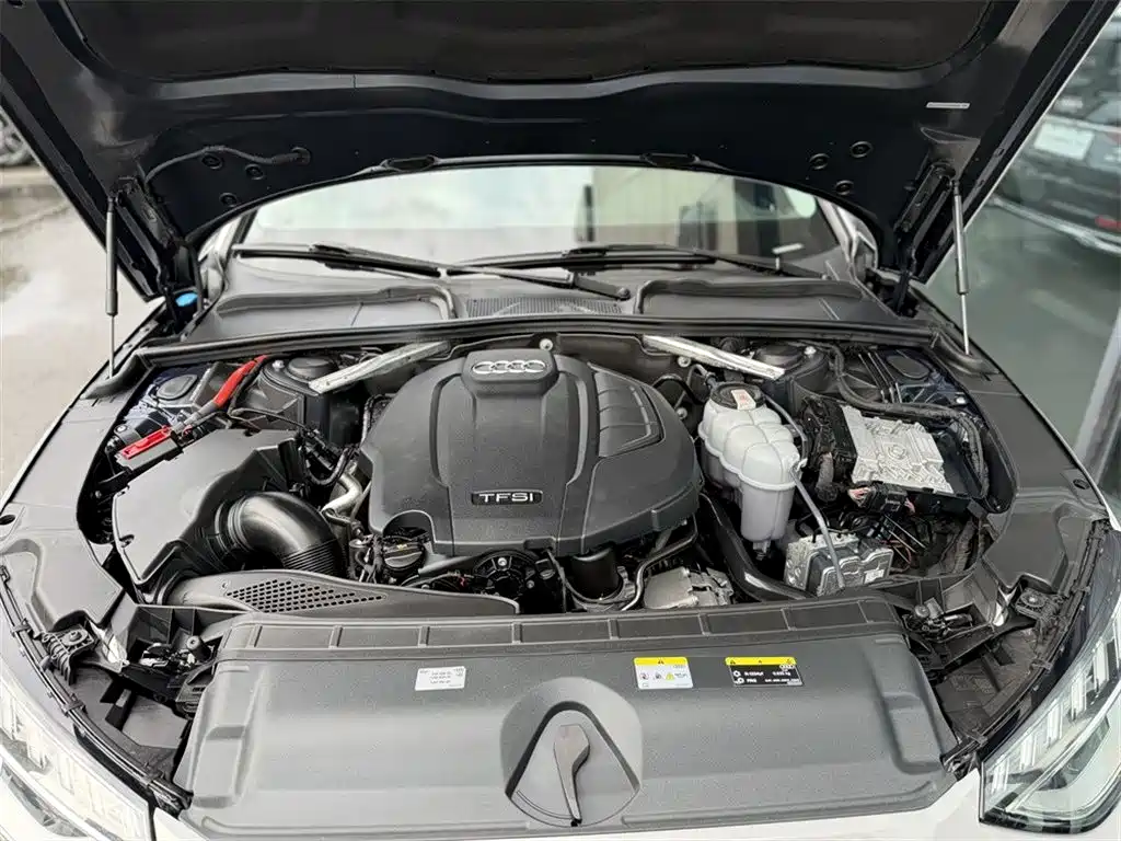 AUDI A4 (IMPORT)