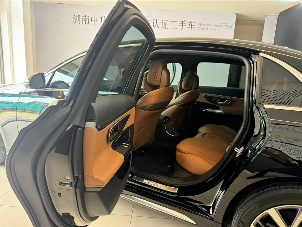 Mercedes-Benz E-Class 2025 E 300 L Fashion фото 12