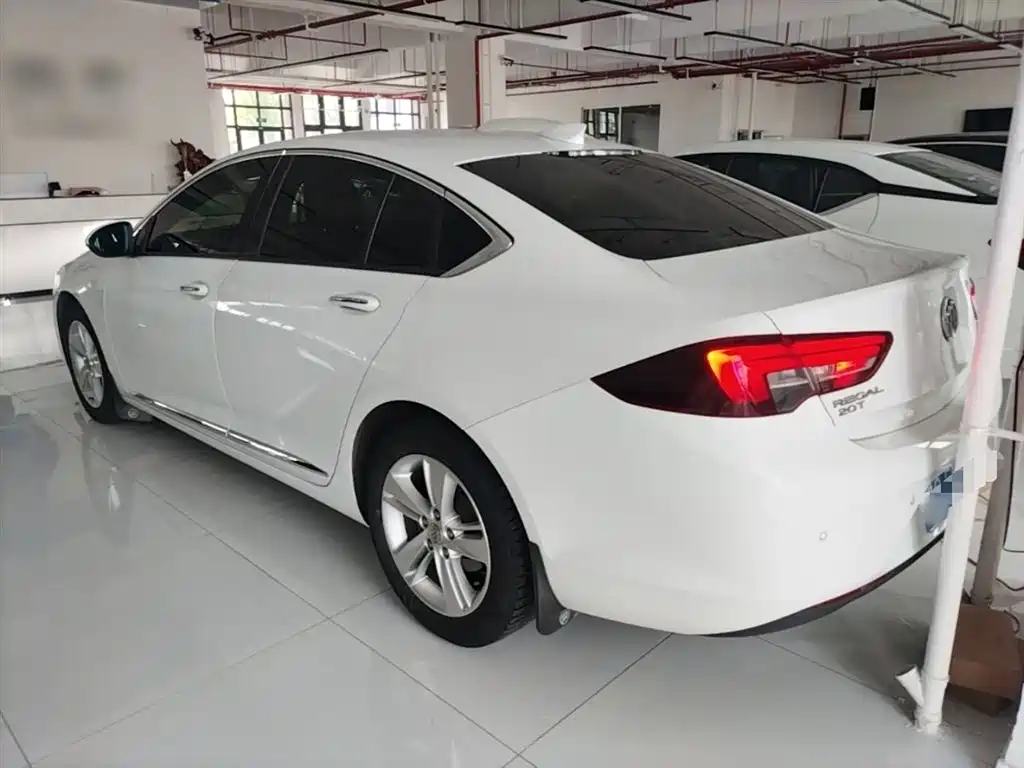 Buick Regal 2019 20T Elite China VI фото 5
