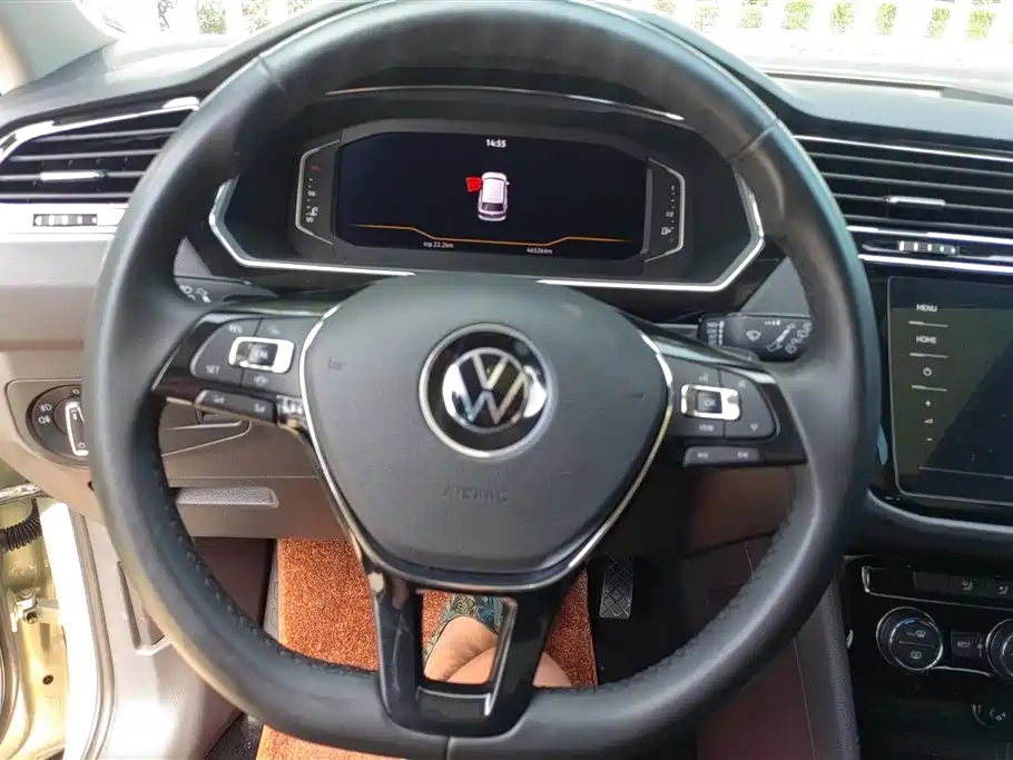 Volkswagen Tiguan L 2021 330TSI Automatic 2WD Smart фото 15