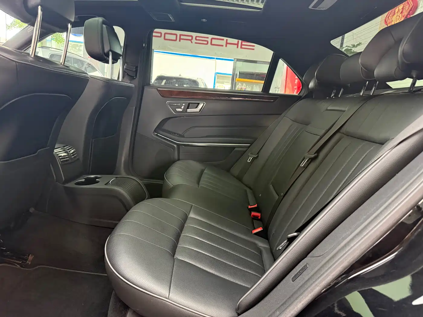 Mercedes-Benz E-Class 2015 Facelift E 260 L фото 23
