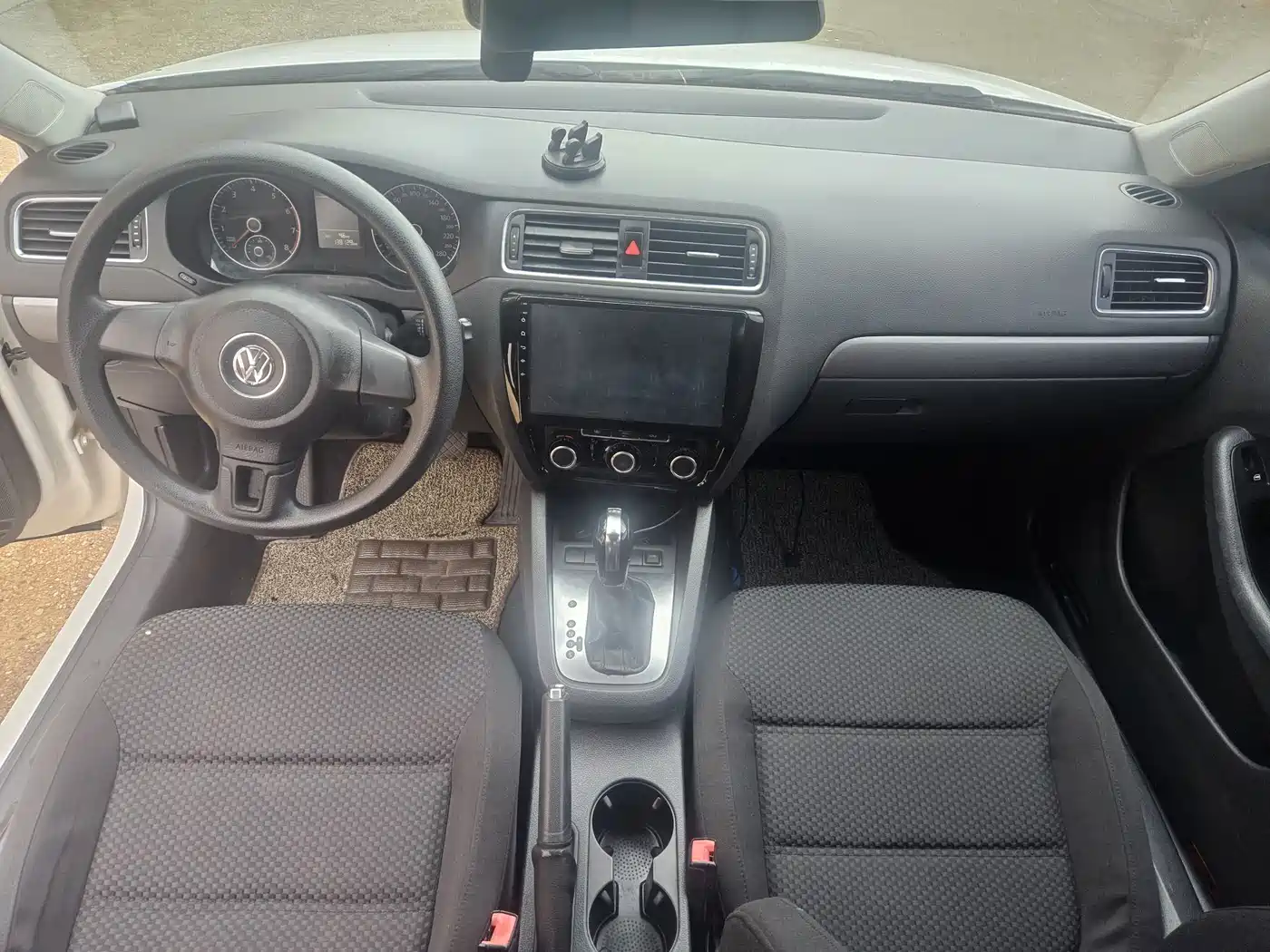 Volkswagen Sagitar 2012 1.4TSI Automatic Luxury фото 8