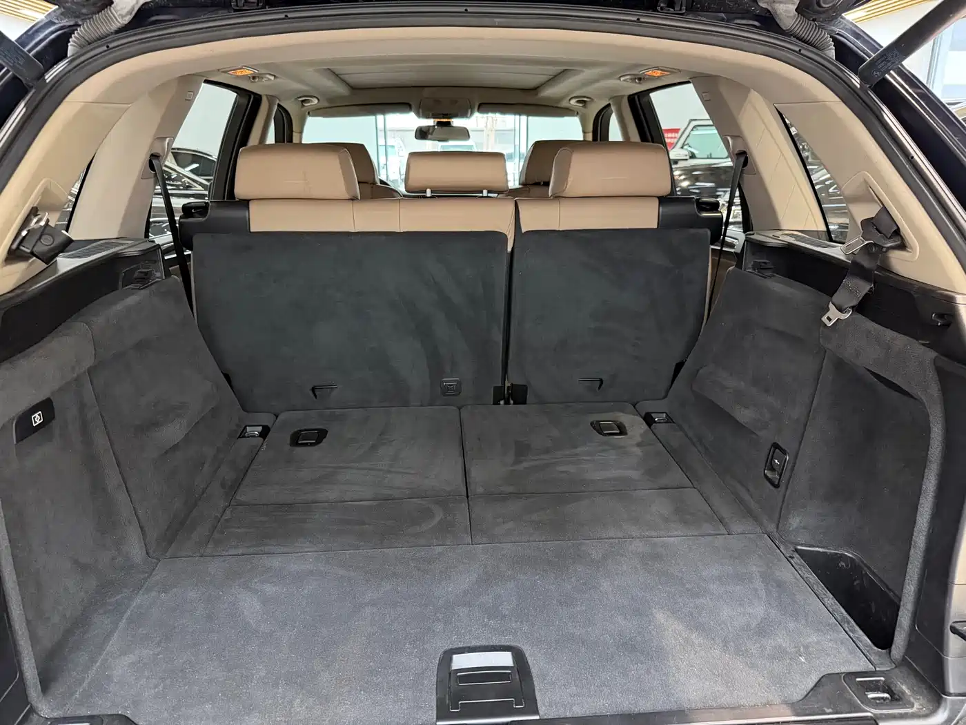 BMW X5 (Import) 2008 Model xDrive48i Luxury Type фото 24