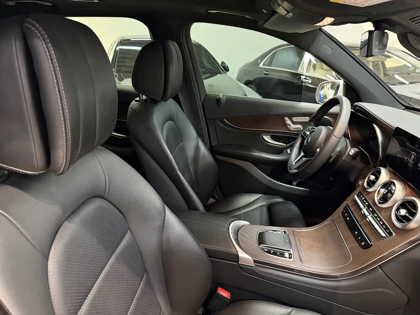 Mercedes-Benz GLC 2021 GLC 260 L 4MATIC Luxury фото 19