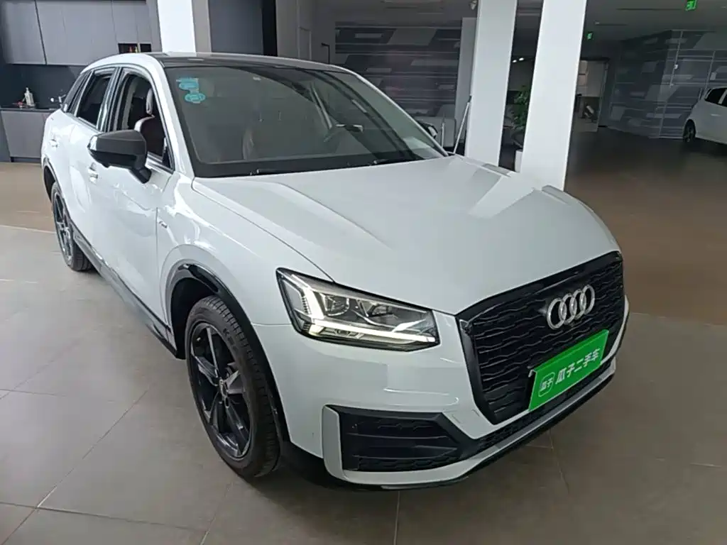 Audi Q2L 2019 2018 35 TFSI Launch Exclusive Edition China VI