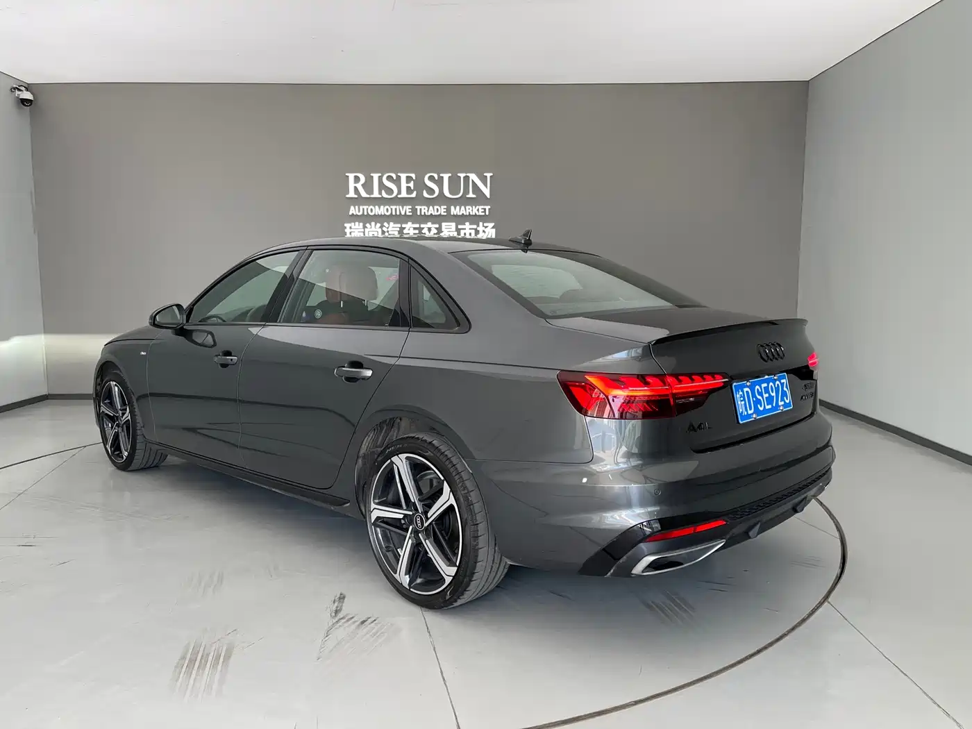 Audi A4L 2024 40 TFSI Luxury Dynamic фото 9