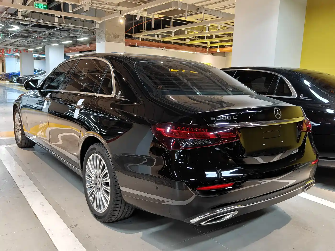 MERCEDES-BENZ E CLASS