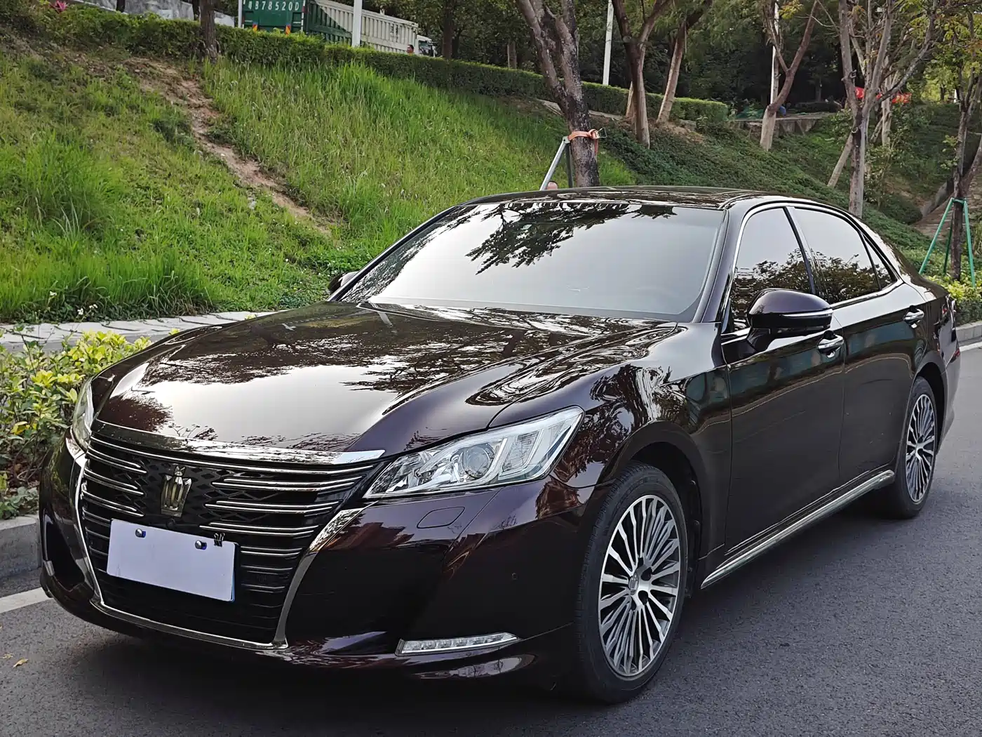 Toyota Crown 2018 2.0T Sport Edition фото 3