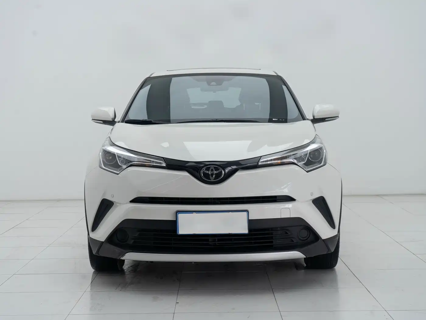 Toyota IZOA 2020 2.0L Yi Xiang Edition фото 2