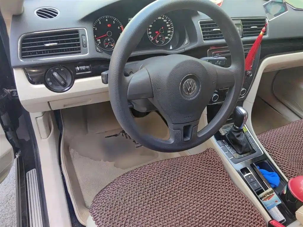 Volkswagen Passat 2013 1.8TSI DSG Government Procurement Edition фото 3