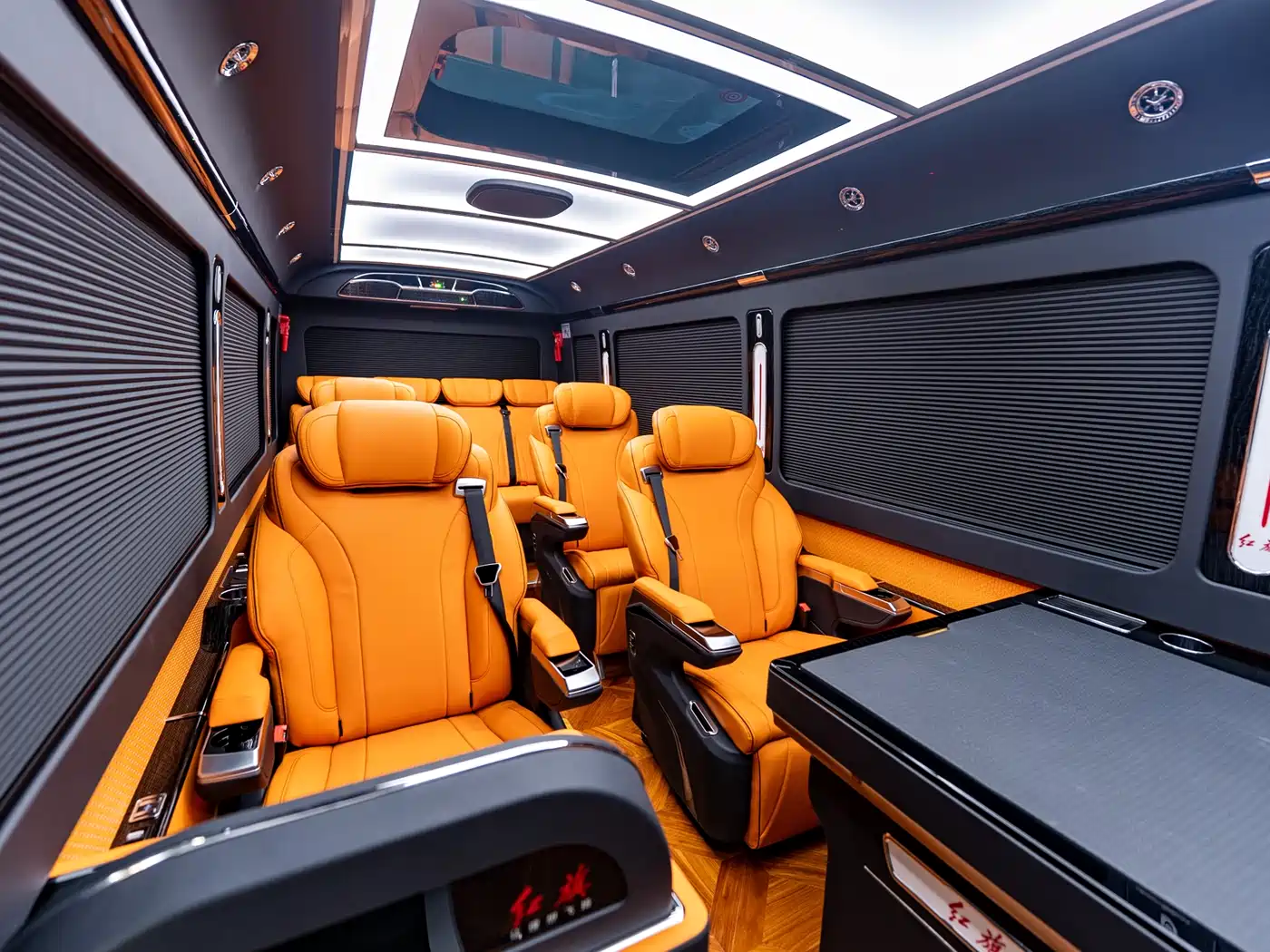 Hongqi Guoyue 2024 3.0T Flagship Edition 17-seater фото 9