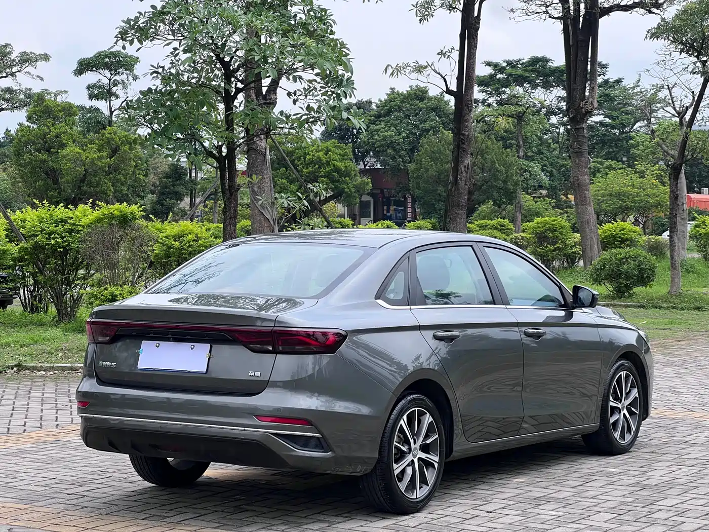 GEELY AUTOMOBILE EMGRAND