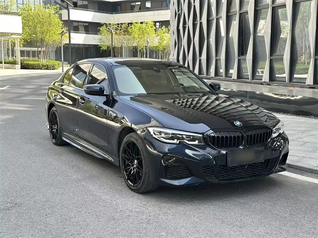 BMW 3-SERIES