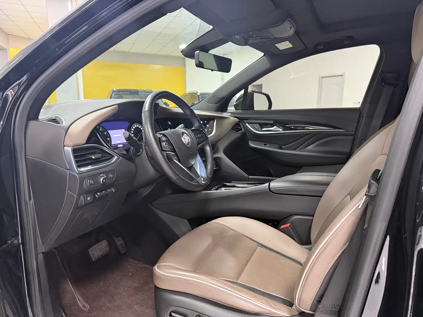 Buick Enclave 2022 652T 4WD Exclusive Flagship 7-Seater фото 4