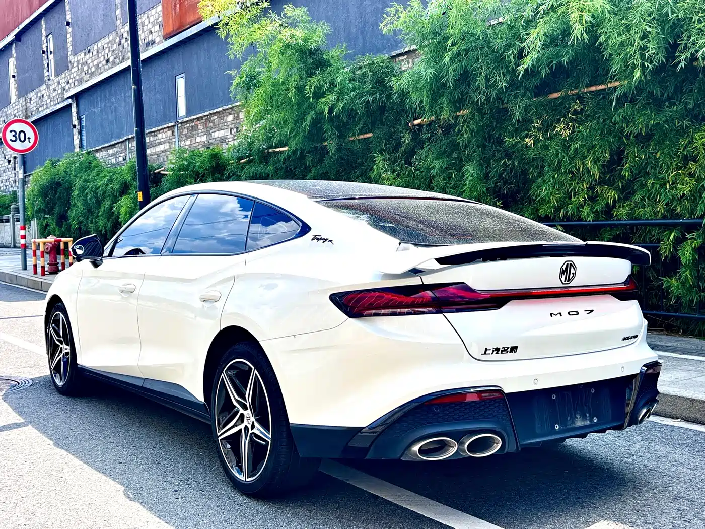 Фото 7 - MG MG7