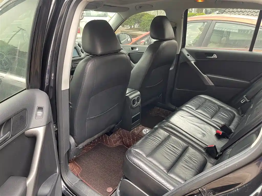 Volkswagen Tiguan 2013 1.8TSI Auto 4WD Luxury фото 6