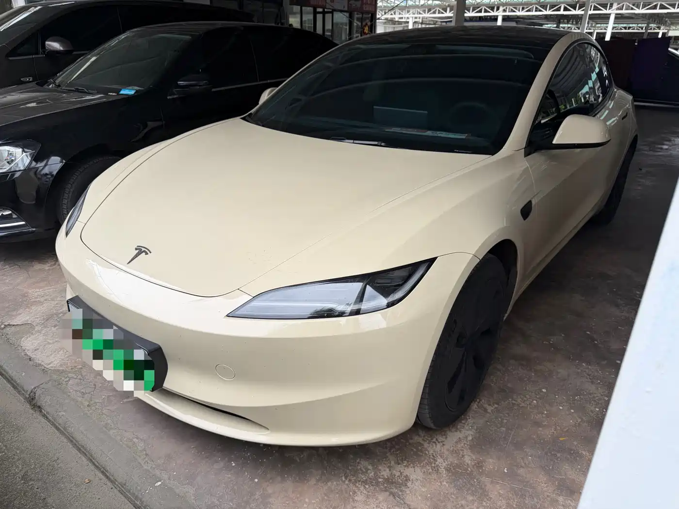 Tesla Model 3 2023