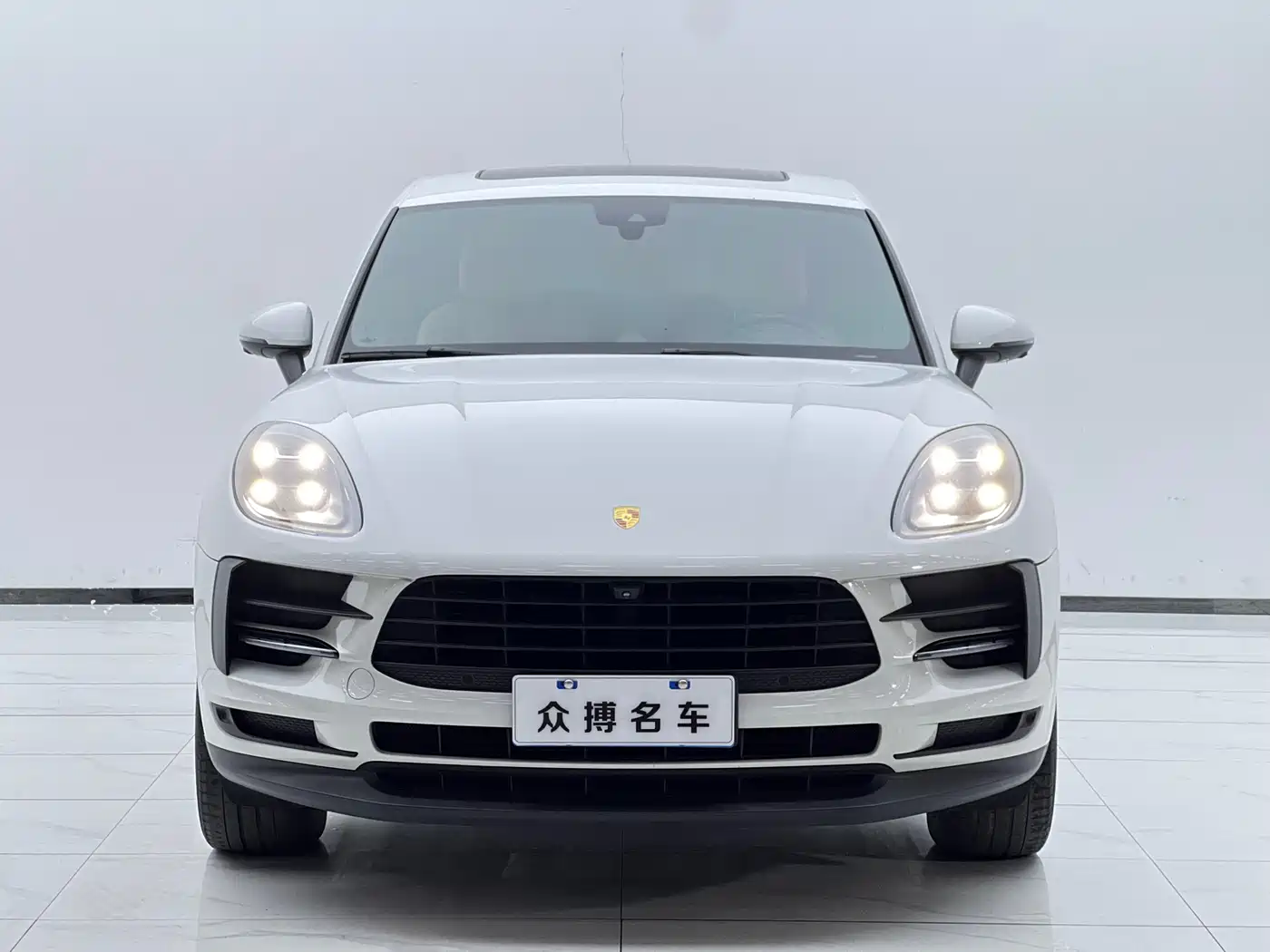 Porsche Macan 2018 Macan 2.0T фото 2
