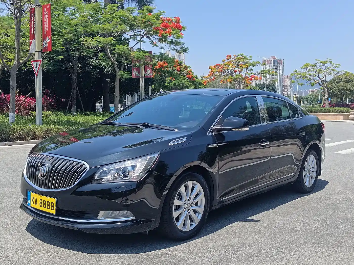 Buick LaCrosse 2013 2.4L SIDI Elite Comfort
