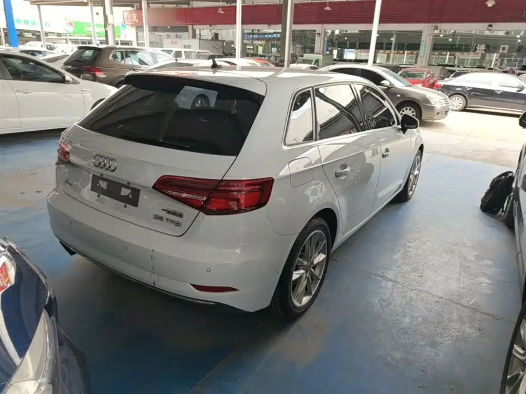 Audi A3 2019 Sportback 35 TFSI Progressive China V фото 7