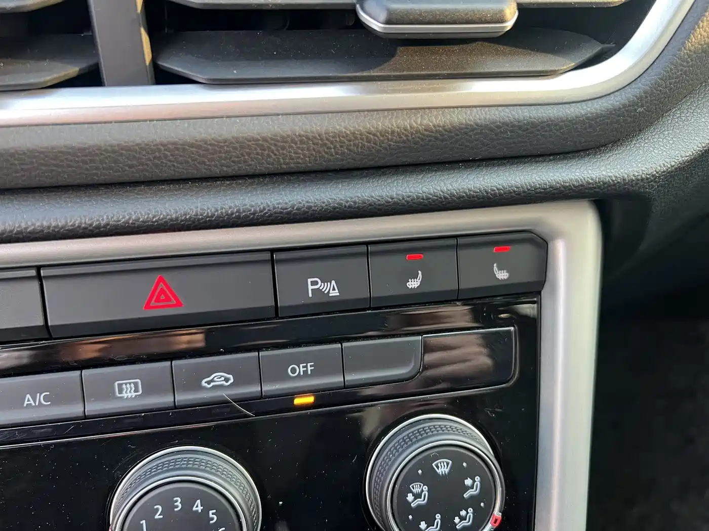 VOLKSWAGEN T ROC EXPLORING SONGS