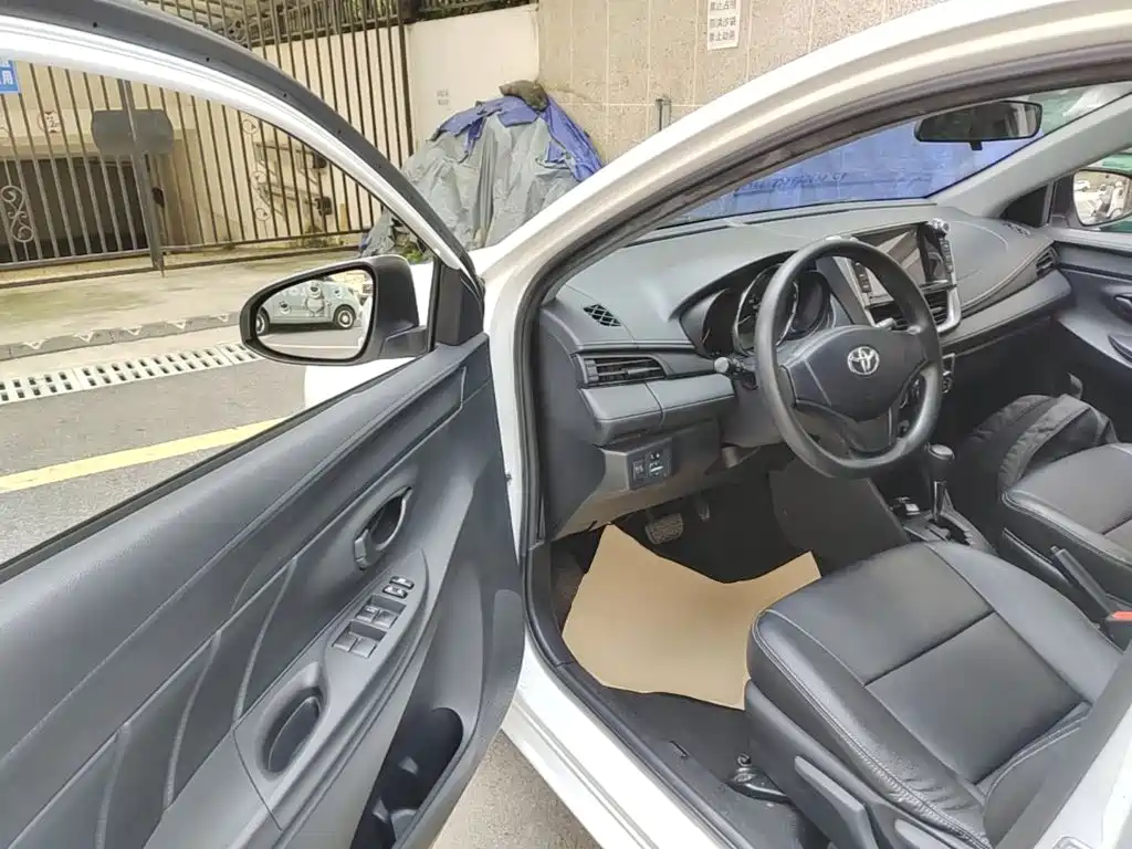 Toyota Vios FS 2017 2017 1.5L CVT Fengchi Edition
