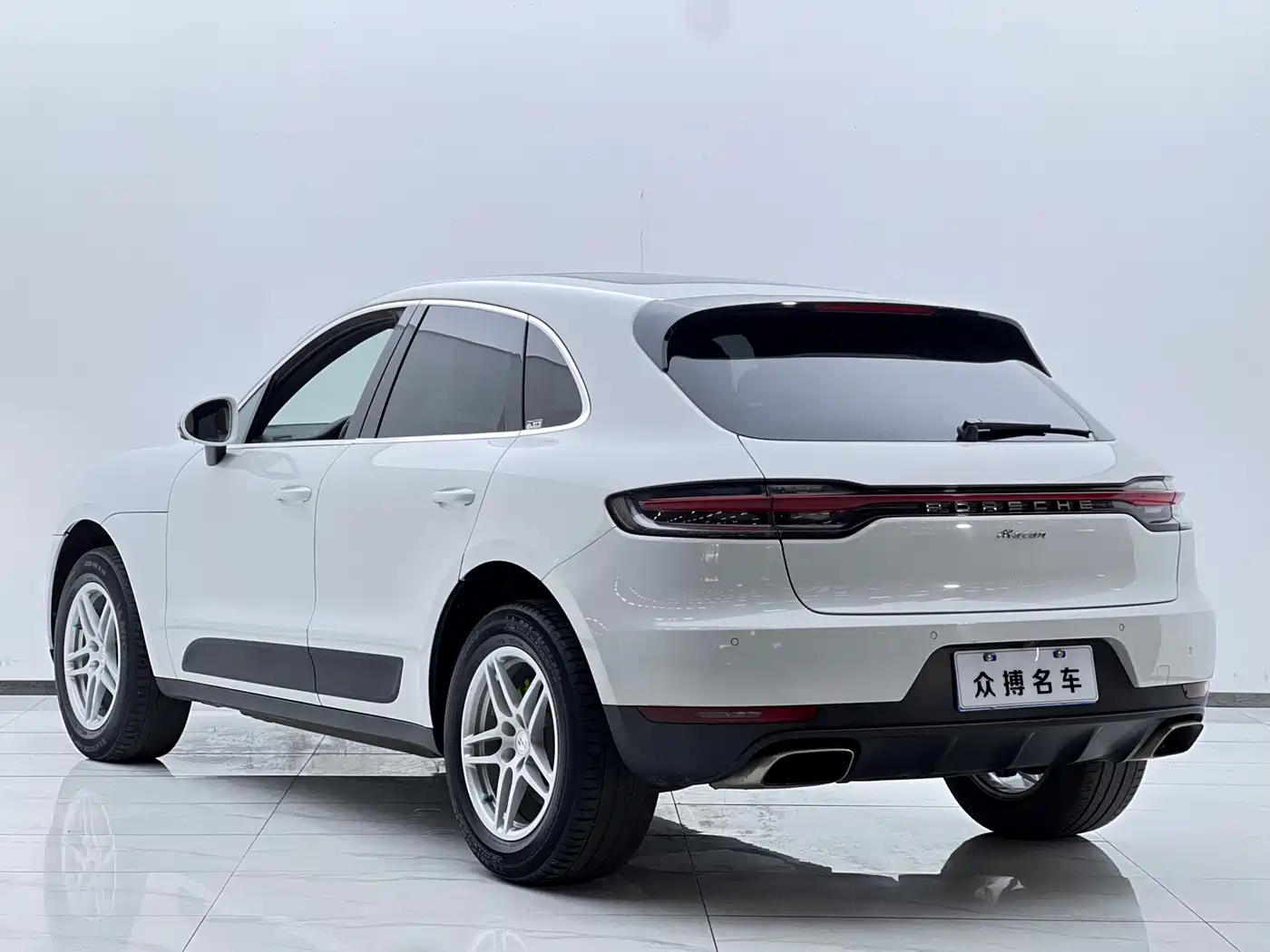 Porsche Macan 2018 Macan 2.0T фото 3
