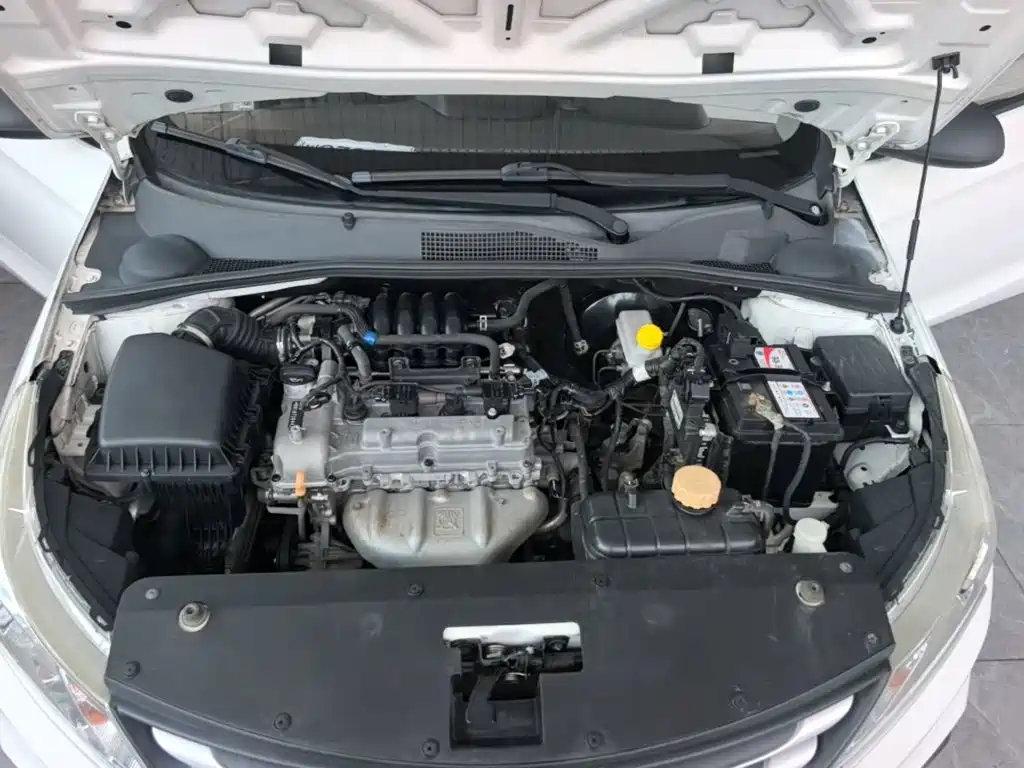 Baojun 310 2017 2016 1.2L Manual Value Edition