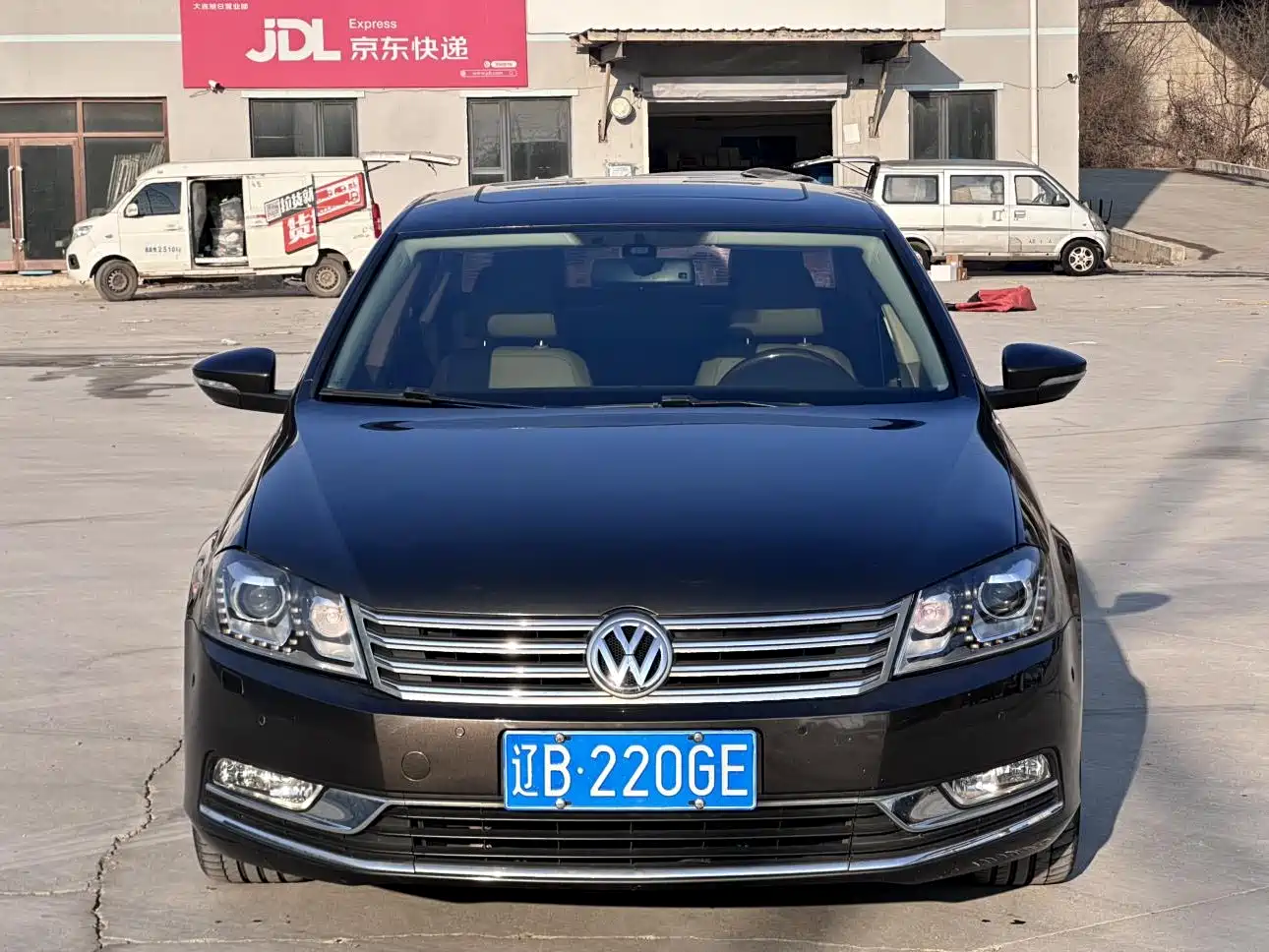 Volkswagen Magotan 2015 Facelift 1.8TSI Premium фото 2