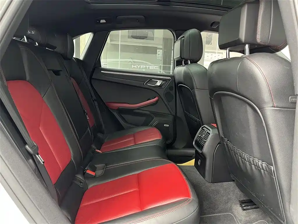 Porsche Macan 2017 Macan 2.0T фото 7