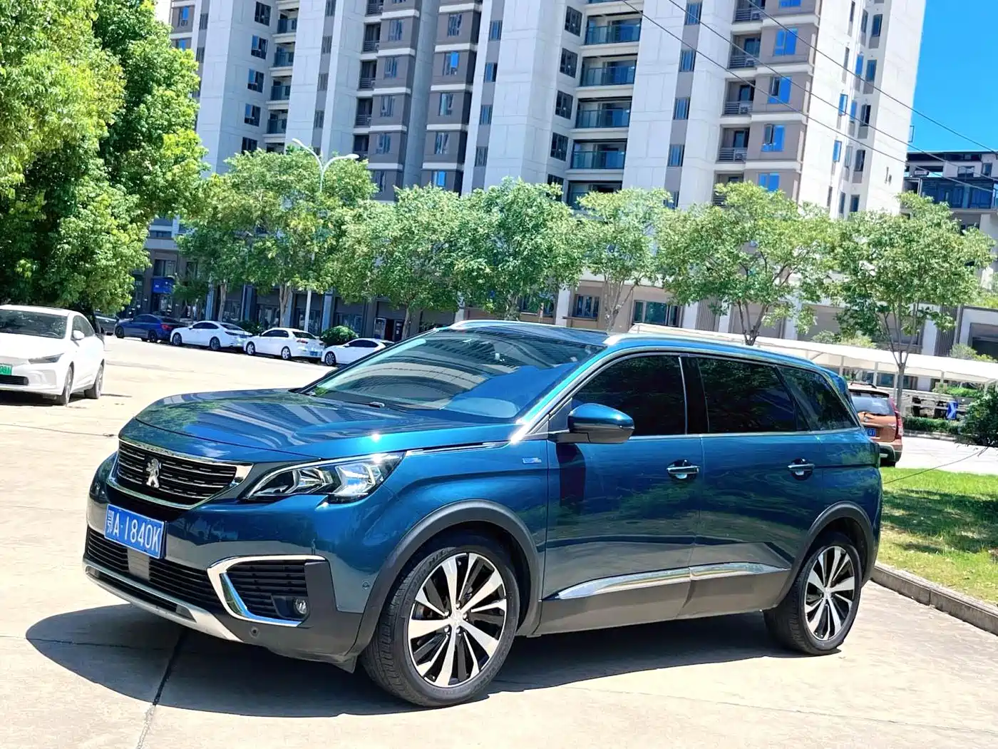 Peugeot 5008 2017 380THP 7-seat Luxury Edition