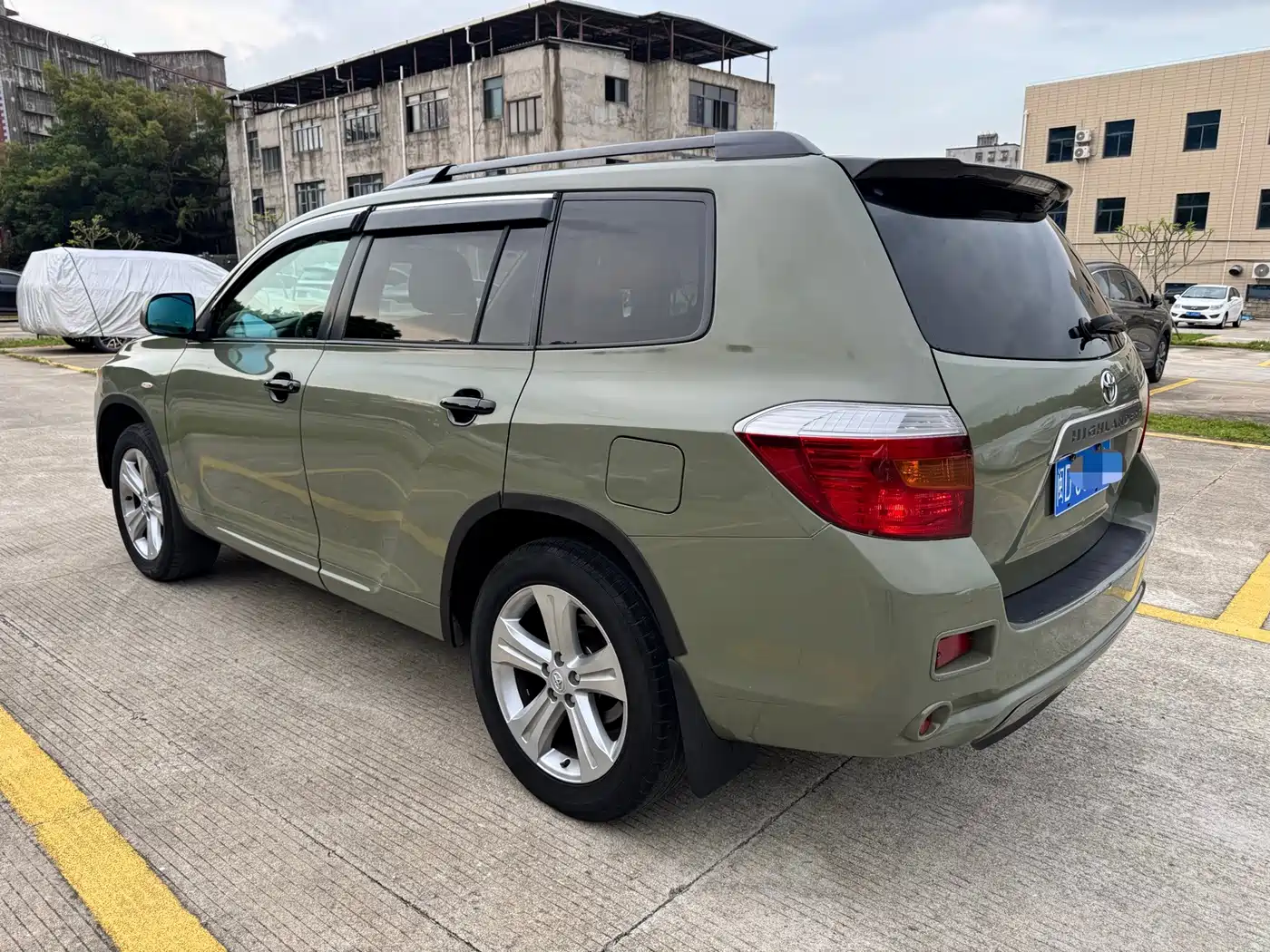 Toyota Highlander 2011 2011 2.7L 2WD 7-seat Luxury