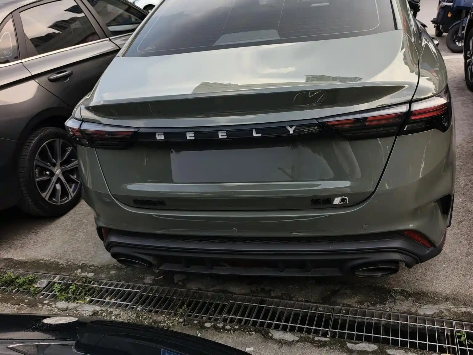Фото 8 - Geely Binrui