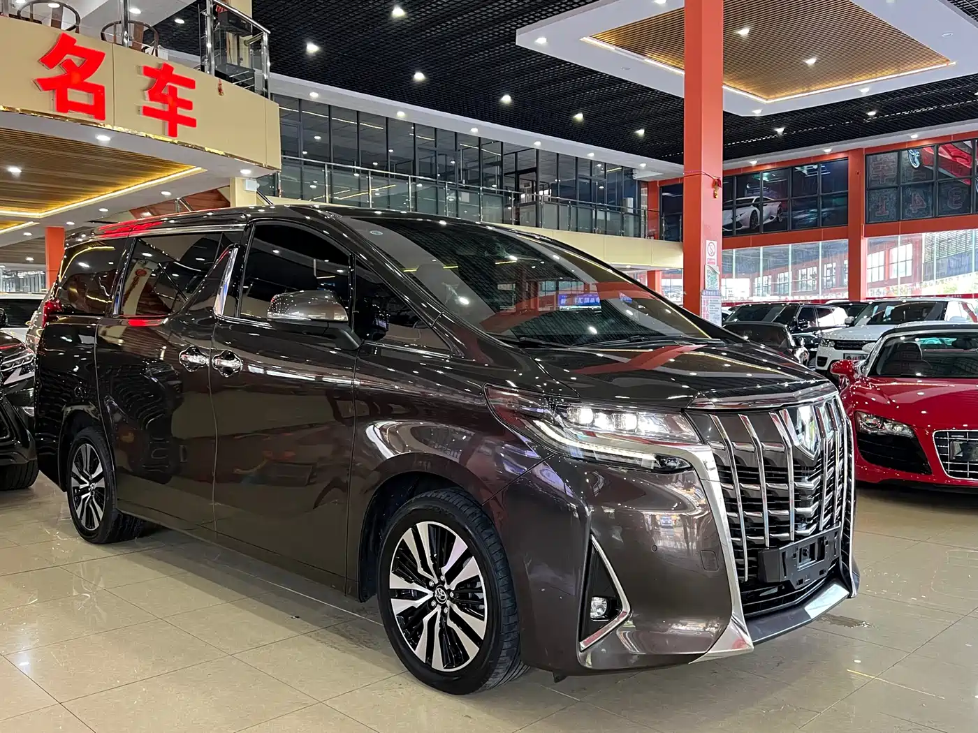 Toyota Alphard 2018 Facelift 3.5L Premium Edition фото 3