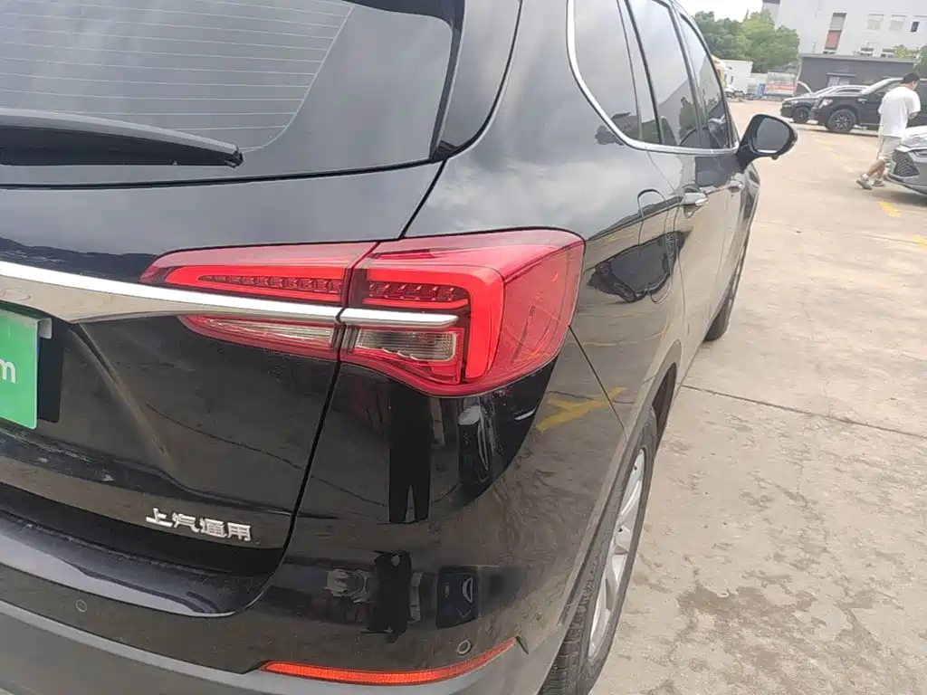 Фото 24 - Buick Envision Plus