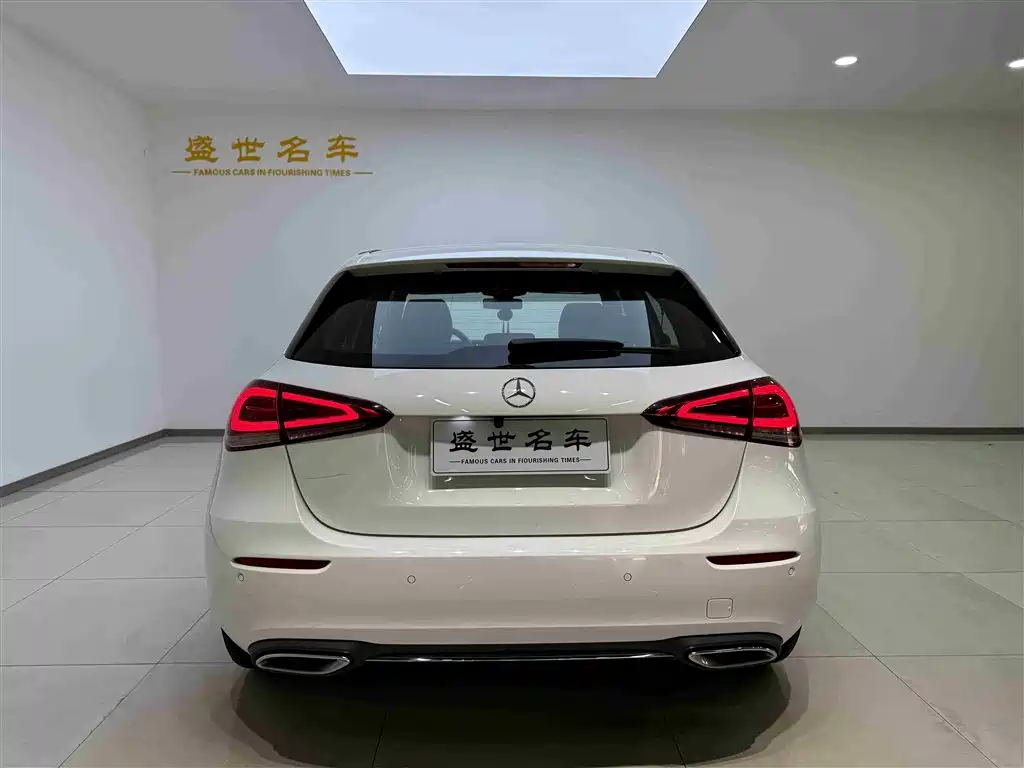 Mercedes-Benz A-Class (Import) 2019 A 200 Dynamic Version фото 16