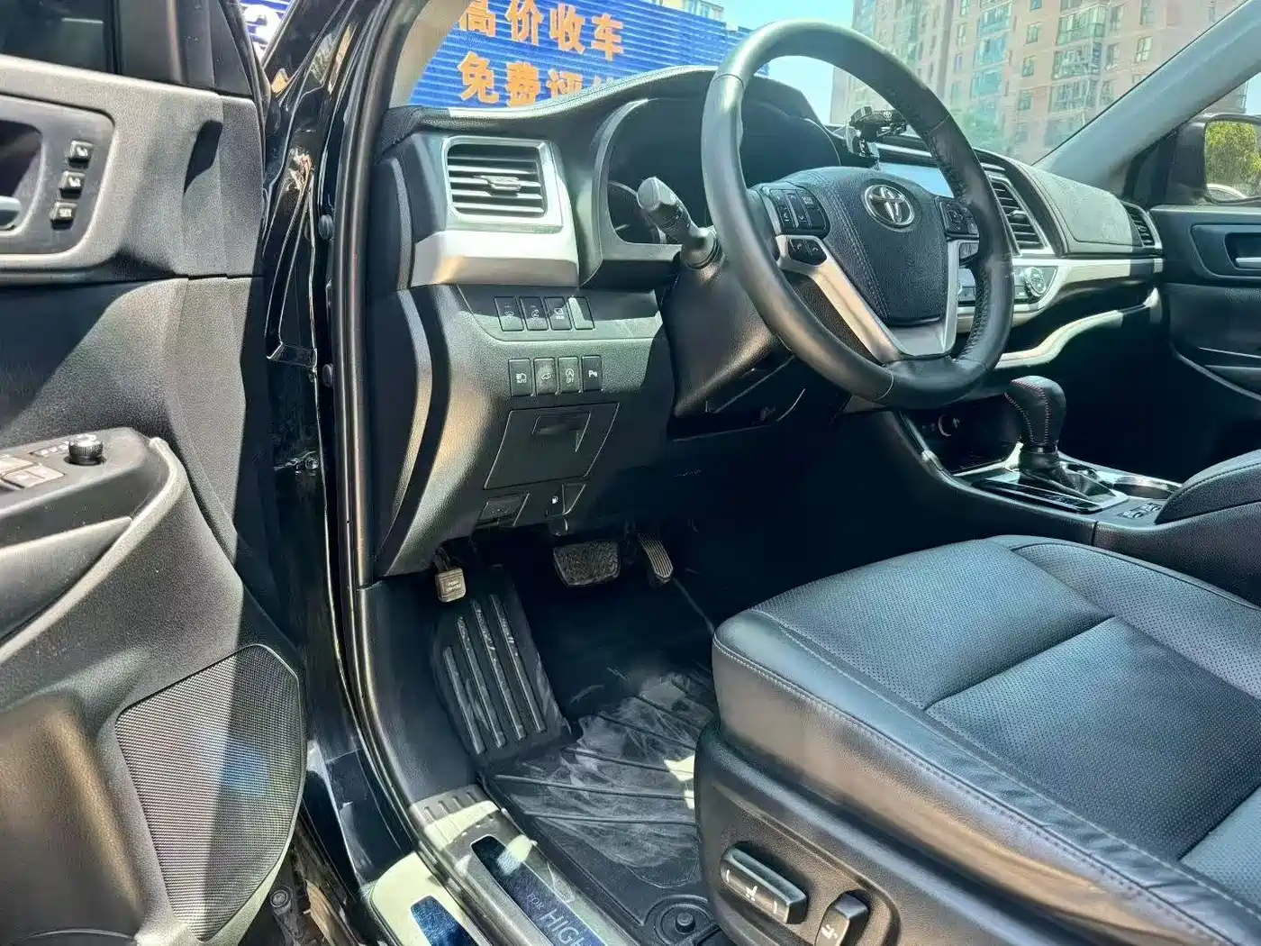 Toyota Highlander 2015 2.0T AWD Luxury Edition 7-seater фото 6