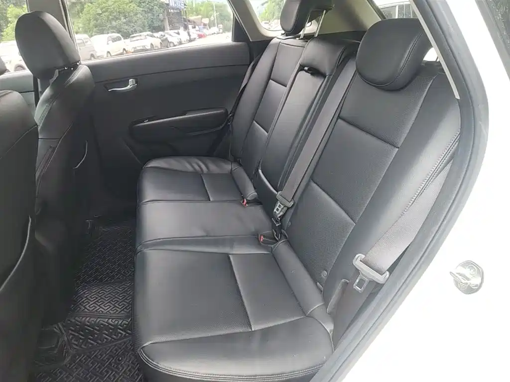 Kia KX3 Smart Run 2015 1.6L Automatic 2WD DLX фото 17