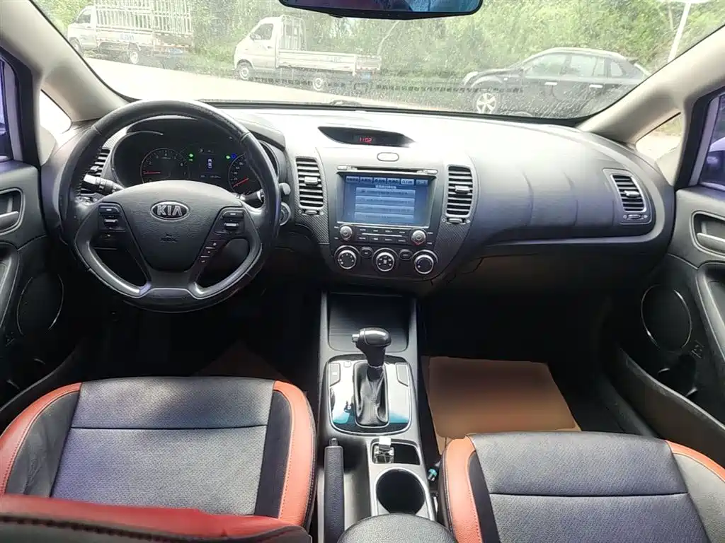Kia K3 2016 1.6L Automatic GLS фото 10