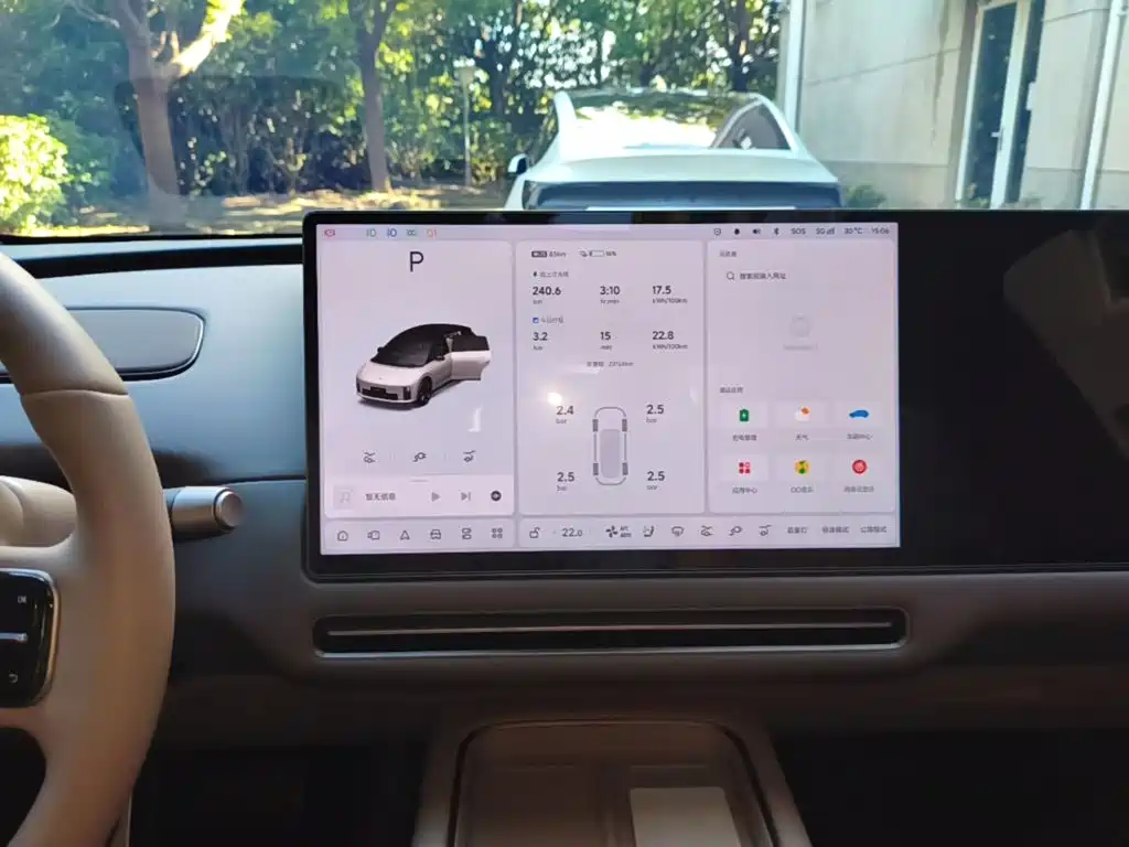 Li Auto i6 2026 2025 4WD Base Model