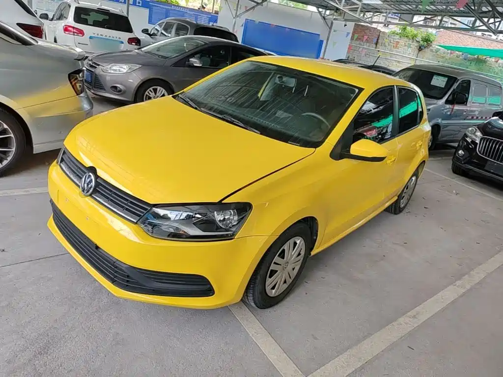 Volkswagen Polo 2015 2014 1.4L Manual Trend Edition