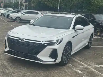 Chery Arrizo 8