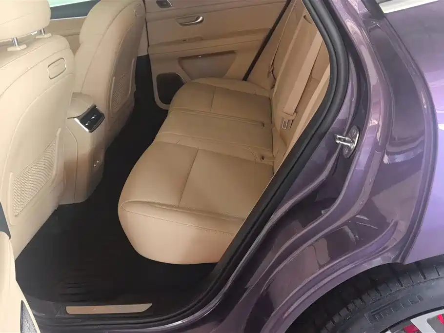 AITO Wenjie AITO M5 2025 Extended Range Ultra AWD фото 11