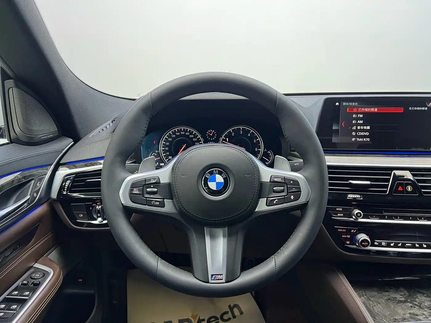 BMW 6 Series GT 2018 640i xDrive M Sport Package фото 14