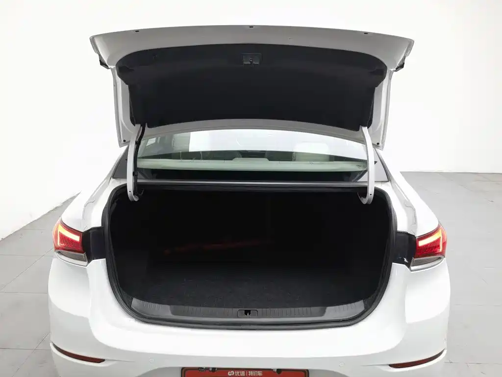 Photo 16 - Buick Excelle