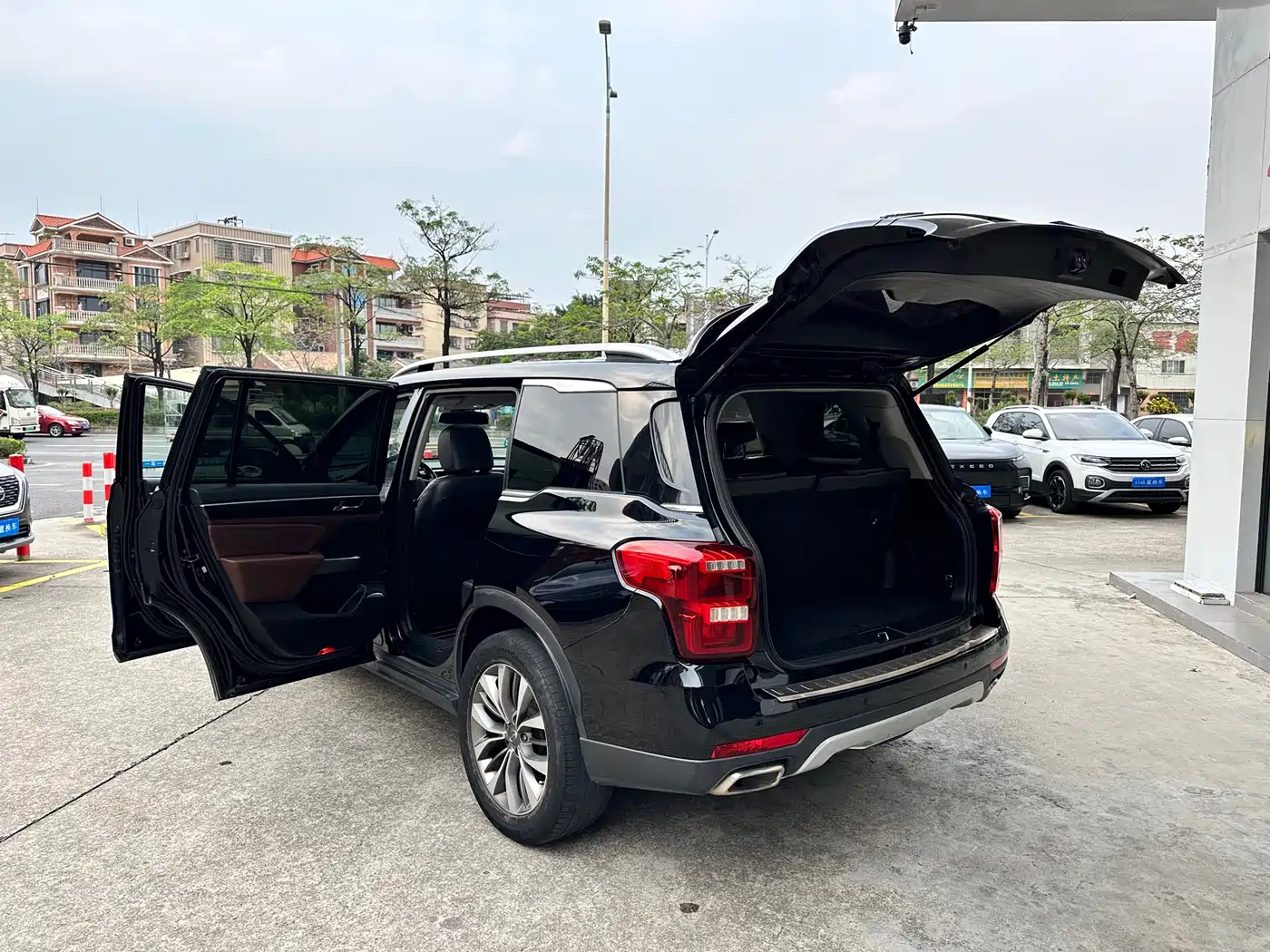GAC Trumpchi Trumpchi GS8 2017 320T 2WD Luxury Smart Connect (7-seater) фото 23