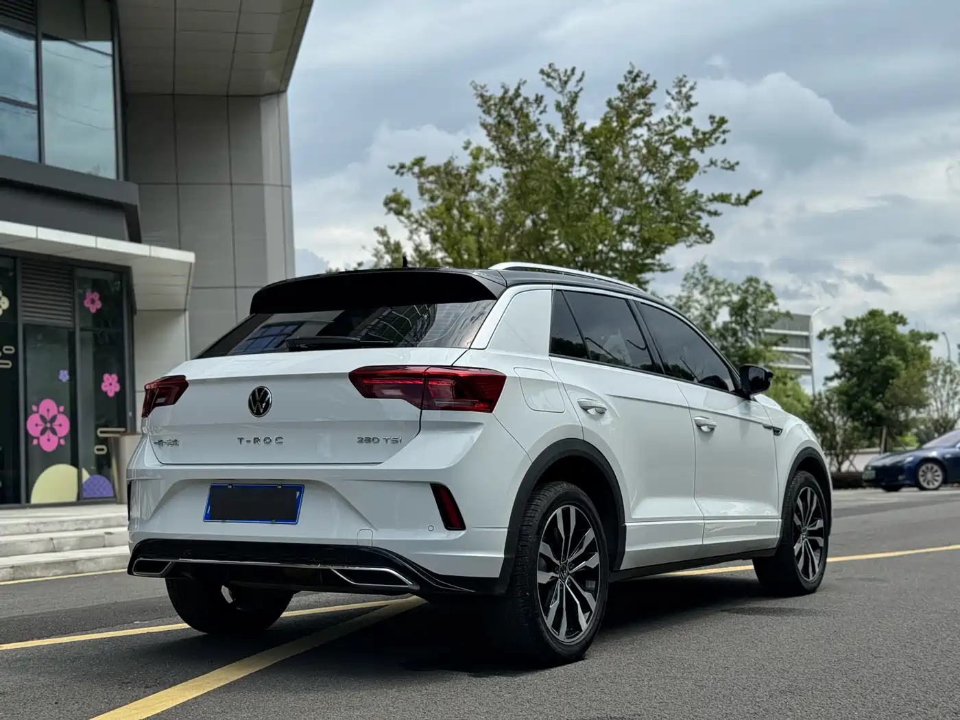 Volkswagen T-ROC 2022 280TSI DSG 2WD R-Line Pro PLUS фото 10