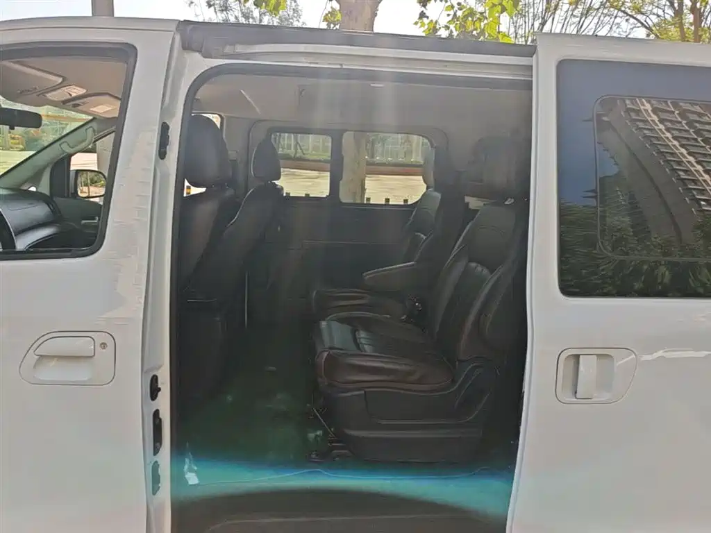 Dongfeng Fengxing Lingzhi PLUS 2022 2021 Wagon 2.0L Manual Luxury 7-Seater