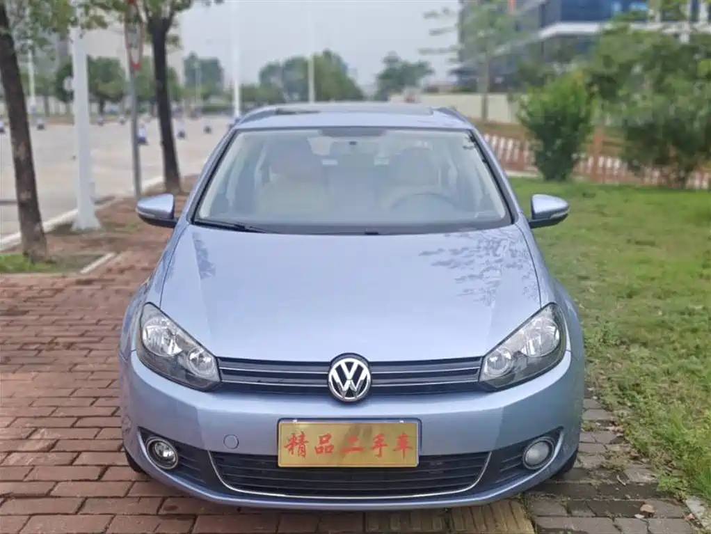 Volkswagen Golf 2011 1.4TSI Auto Comfort фото 2