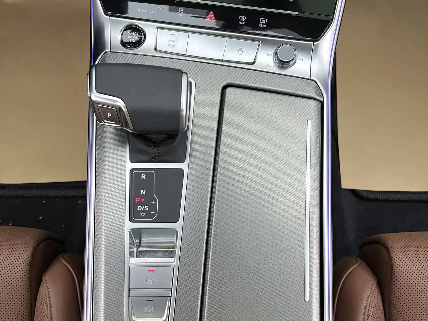 Audi A6L 2025 Model 45 TFSI Premium Dynamic + Ventilation Comfort Package фото 28